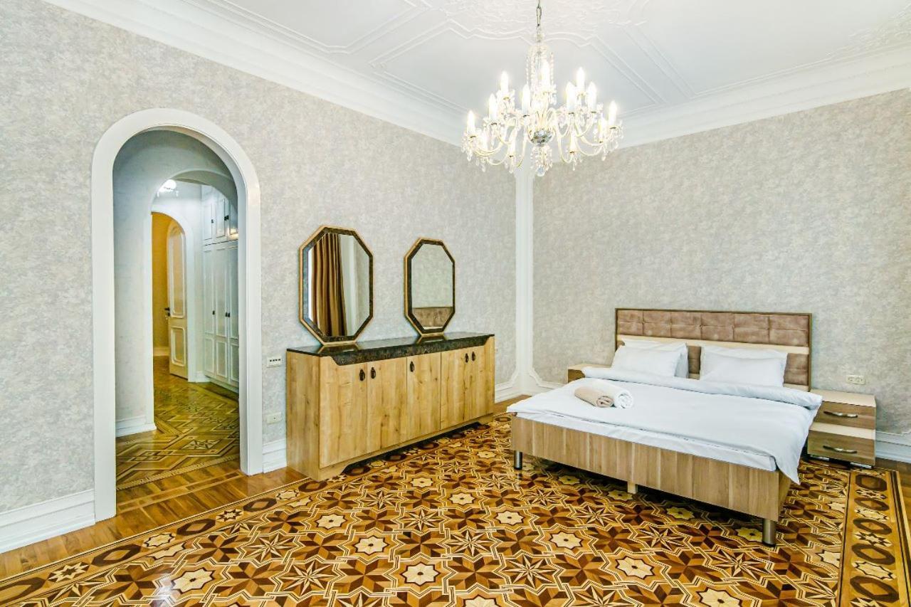 Apartment Azercell In The Fountain Baku